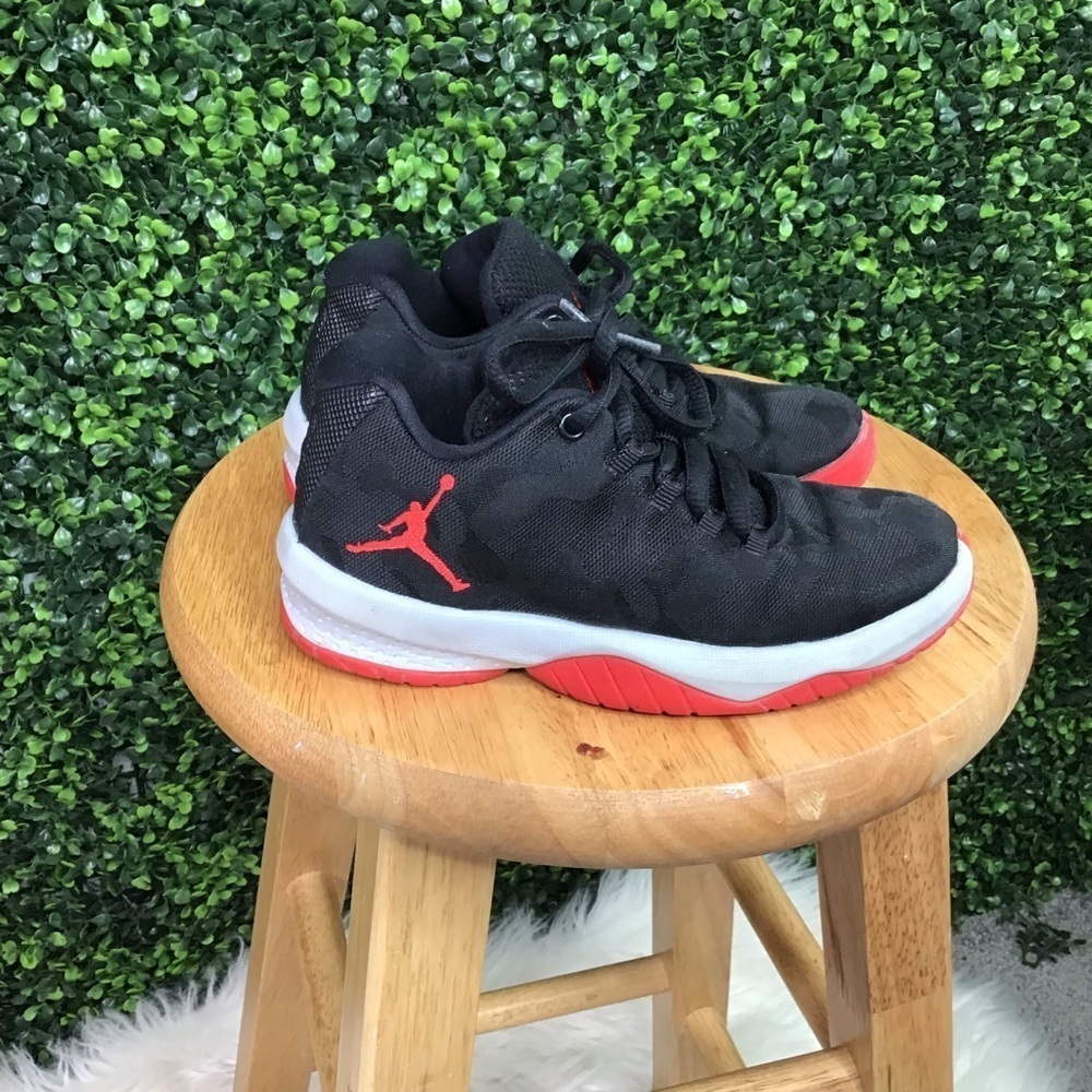 Nwot kids Air Jordan‎ B.Fly BP 'Bred'